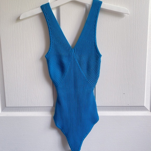 abercrombie and fitch bodysuit - Picture 2 of 5